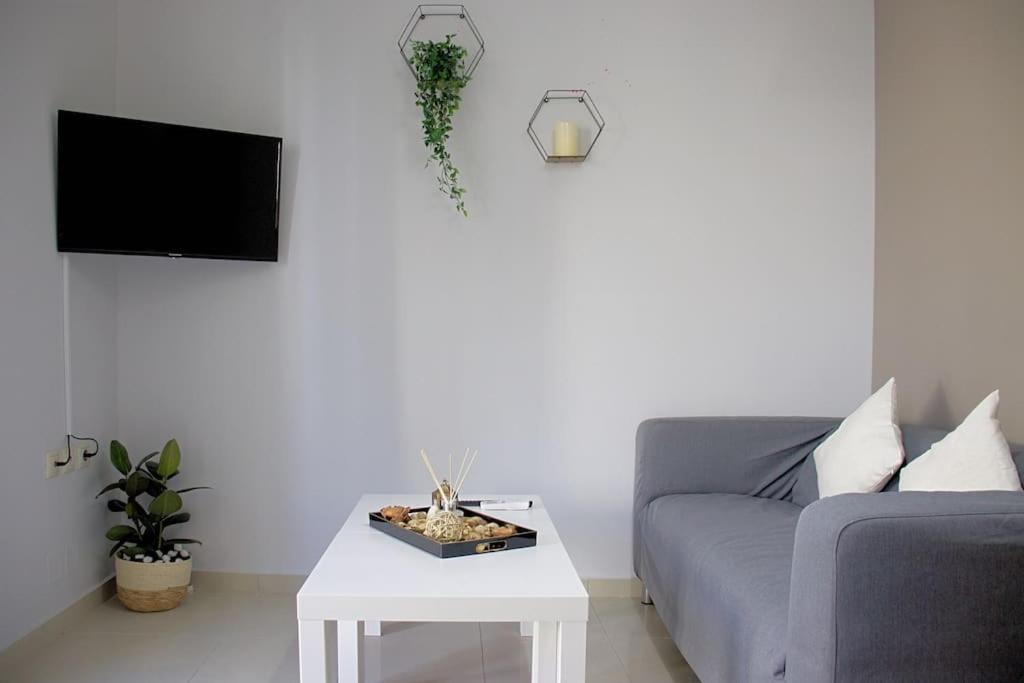 Cozy Apartment In The Heart Of The City イラクリオン エクステリア 写真